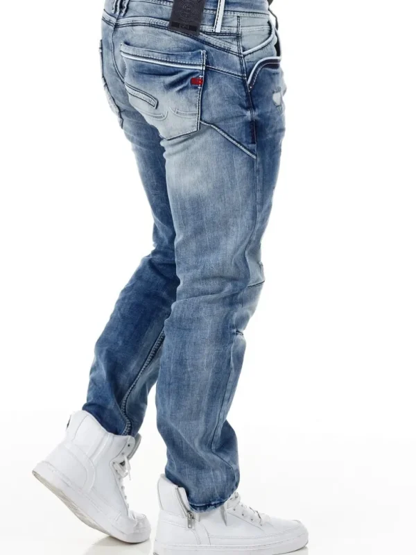 Voyager R-Neal Jeans - Light Blue^Rusty Neal Flash Sale